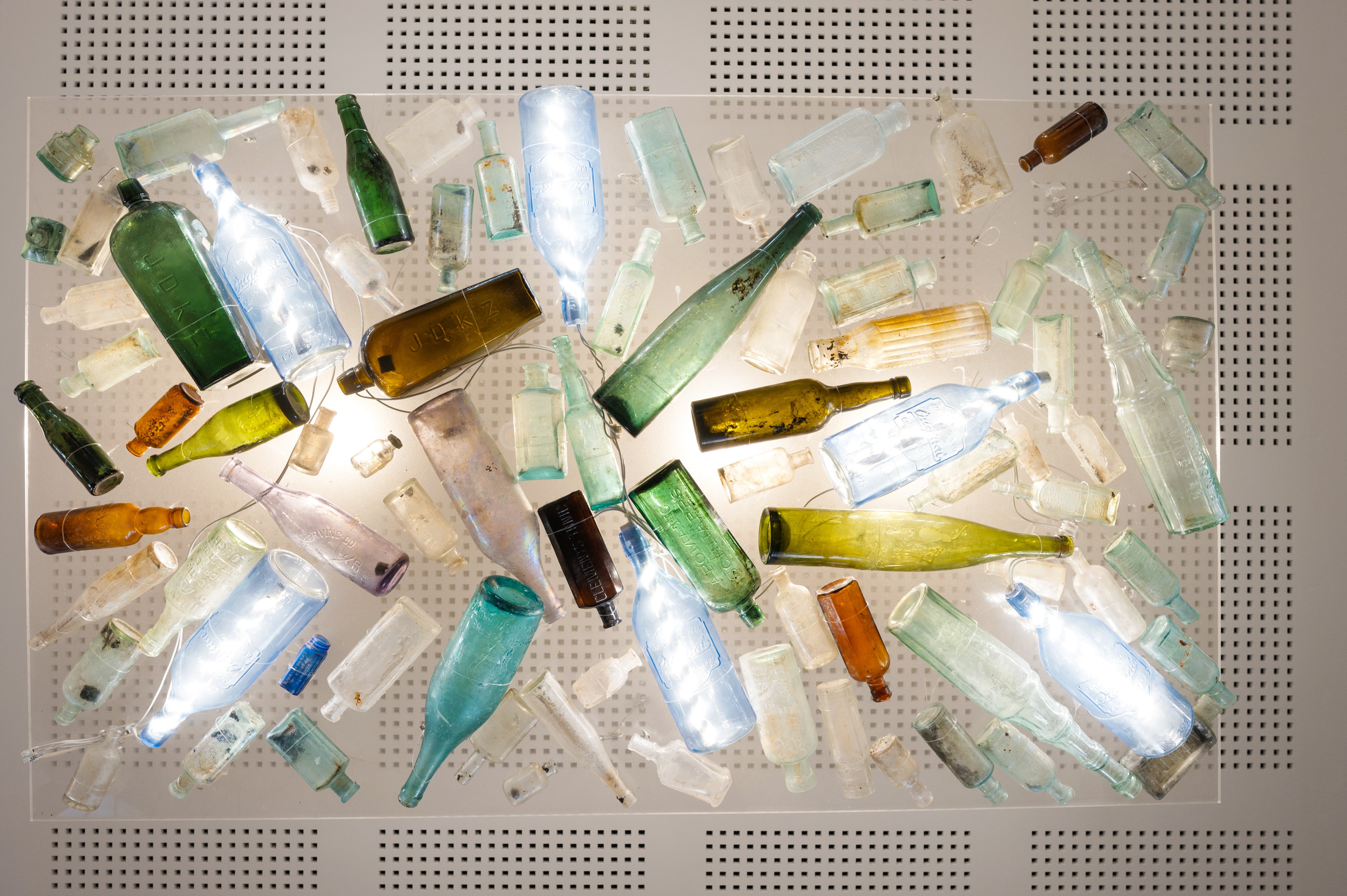 043Af960Dacb9Dff4Dae269B3701E44B