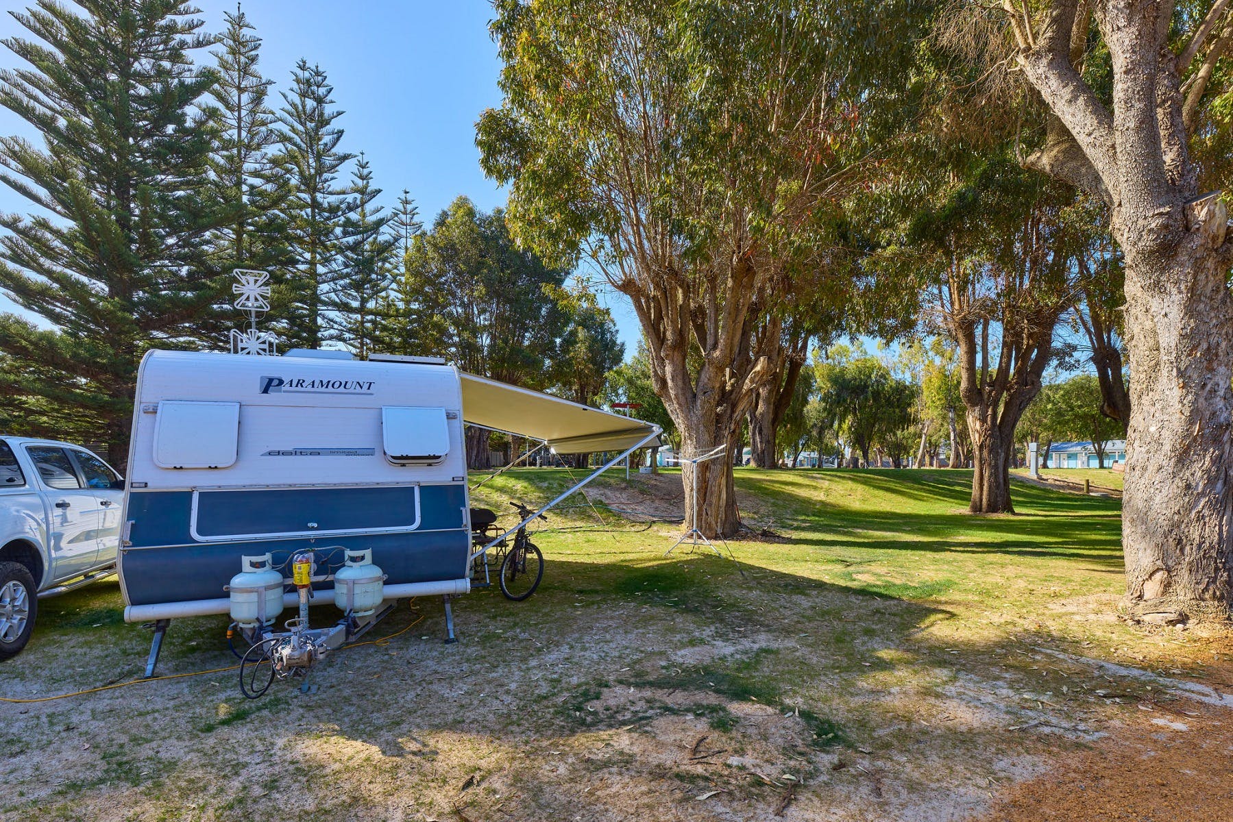 0449223F5Fb5F4E5A0F2002411E87103