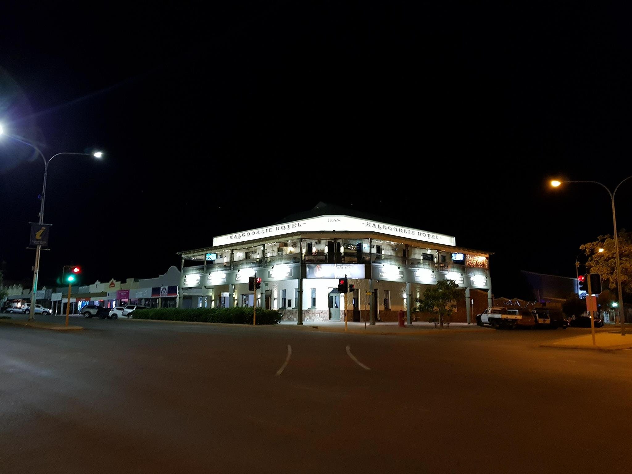 1Ea103118B463Dbf90D1Feedbd346659