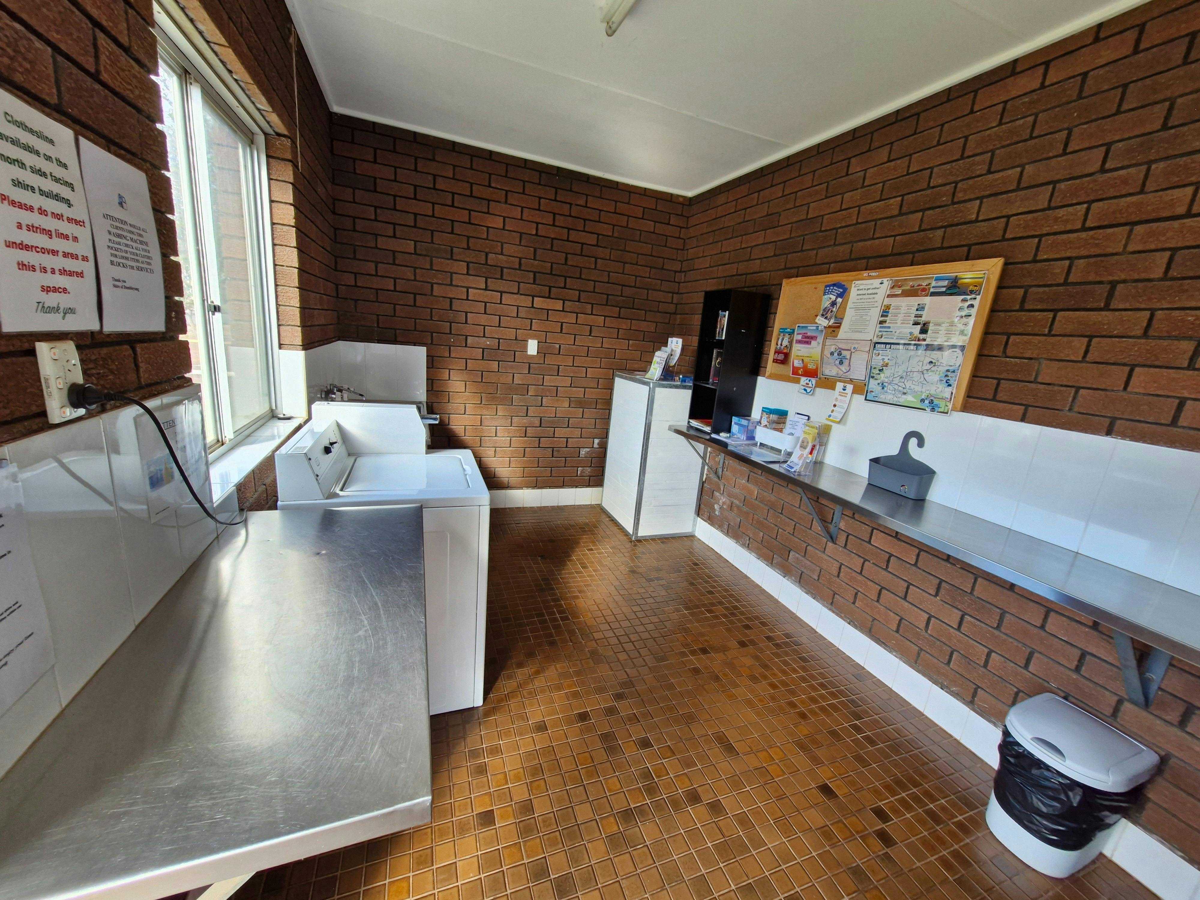 27911362Eb08503Ece2A272Fbaebbc74