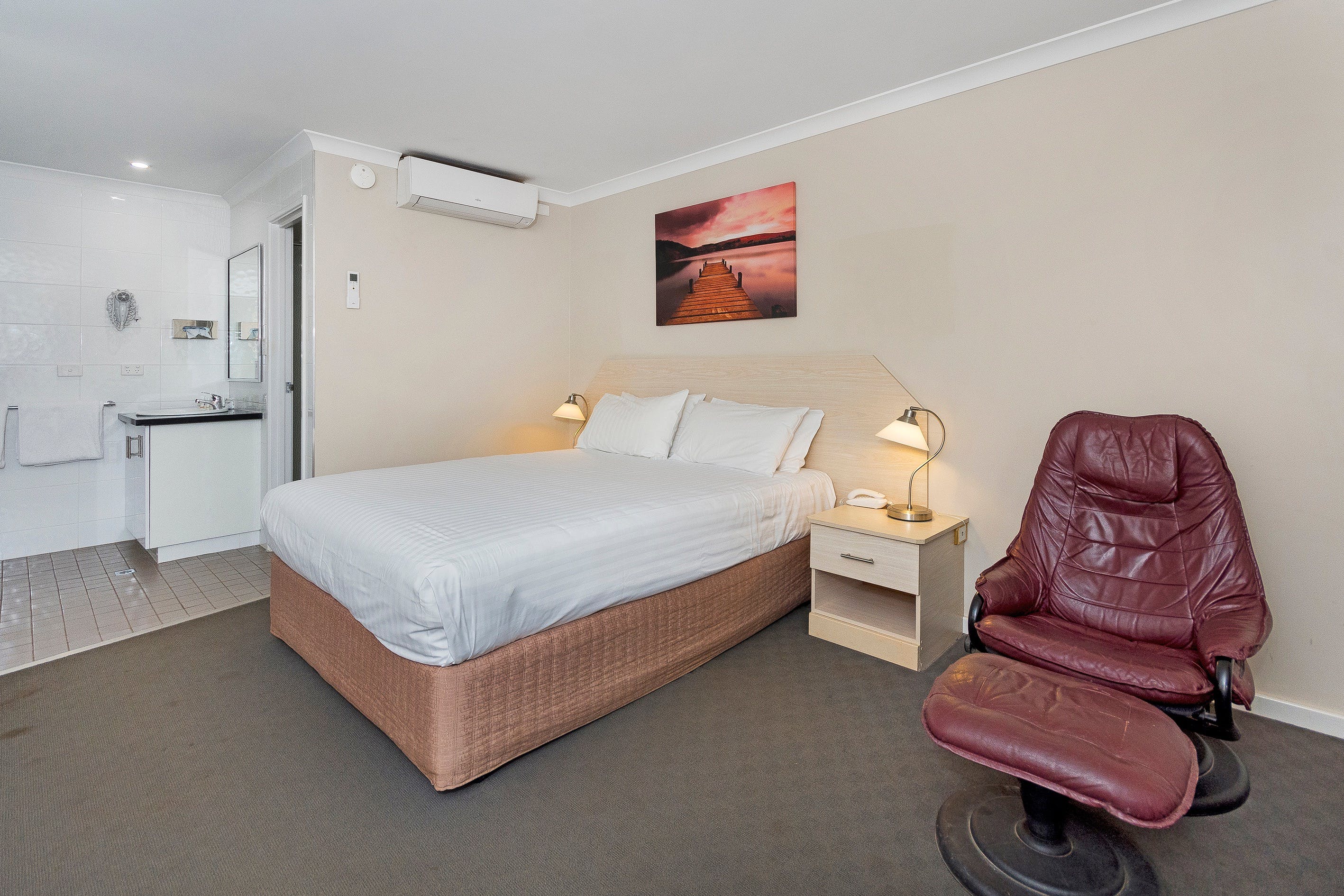 3834Af8B4B14Df9Bb47888Bd82Cbb476