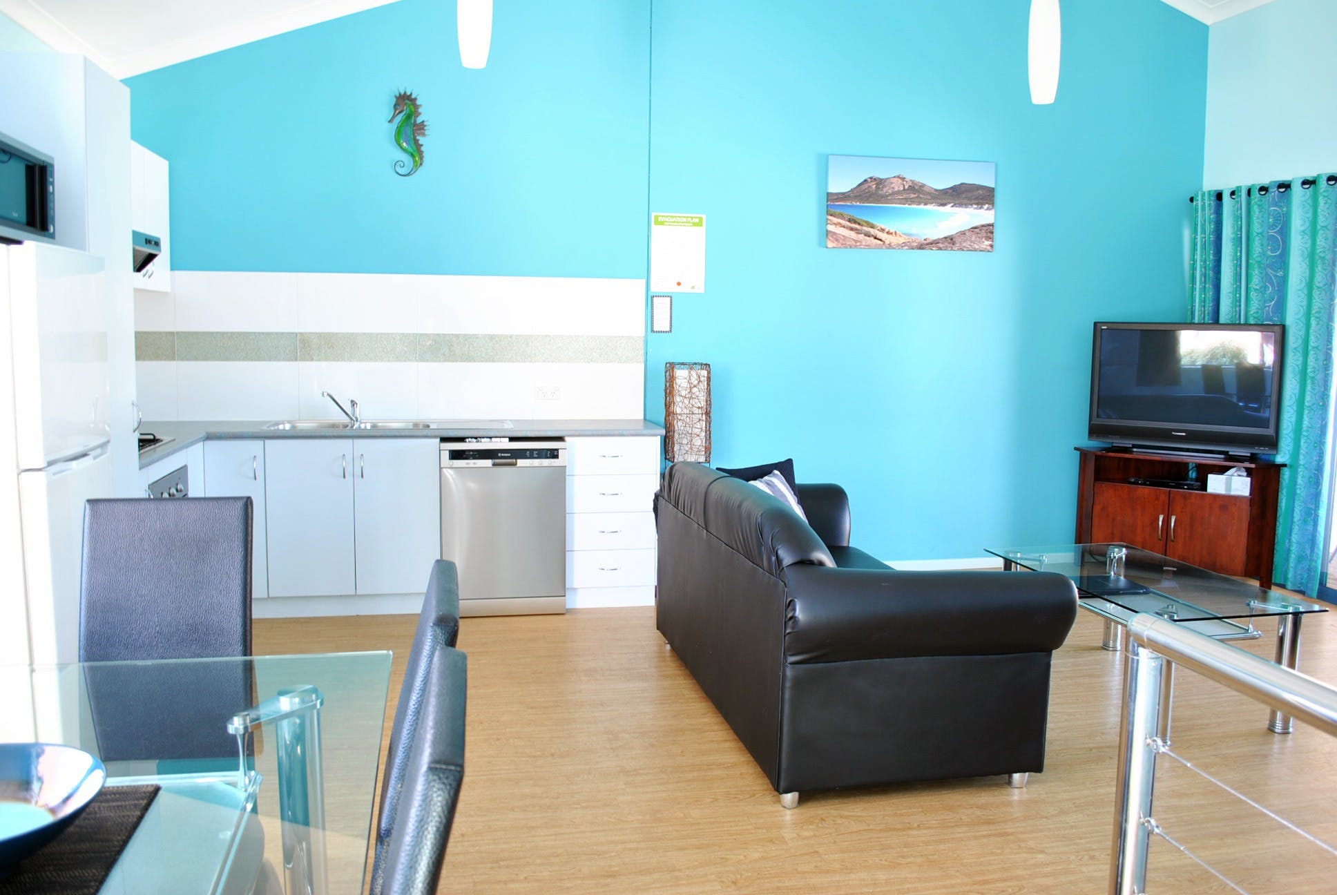 Driftwood Apartments Australia's Golden Outback