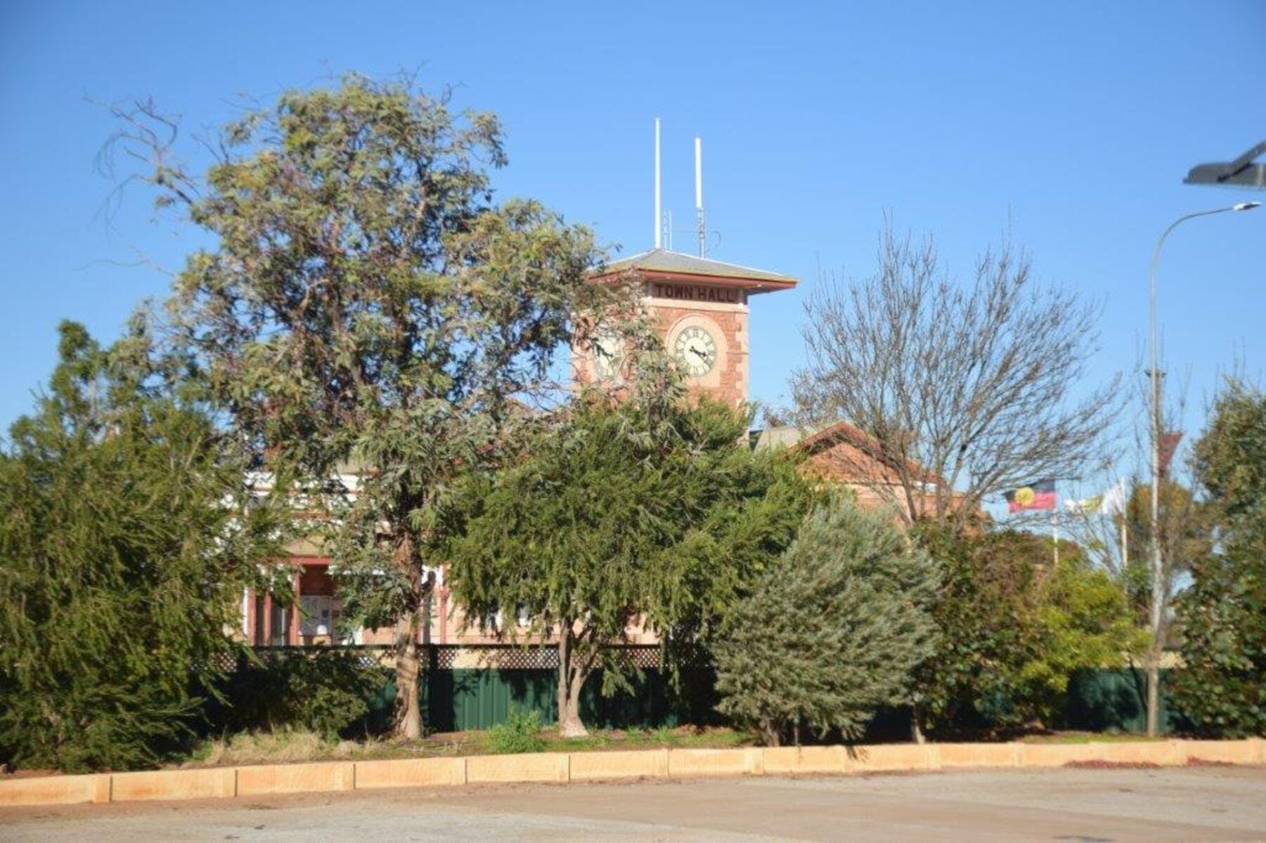 50E46F6E8Ae5F021916Fe92937Ebeff8