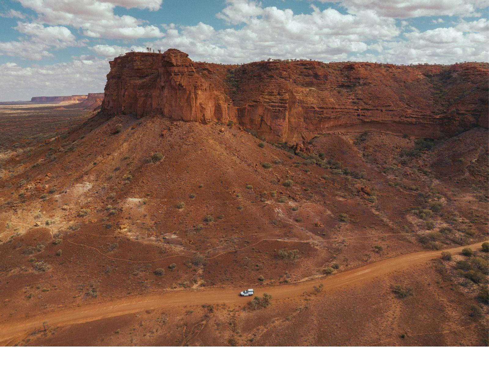 820Ed7Ceb56Aa17819Fefe4E975E3De4