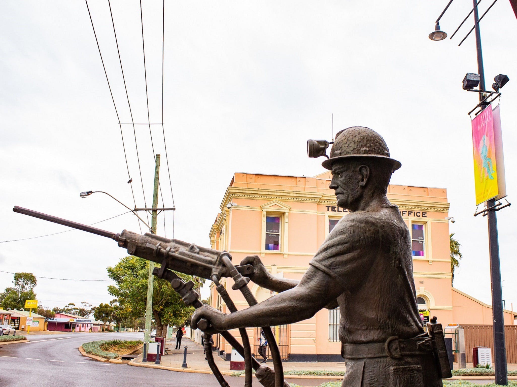 923E6Afe7B863F6C348F2Ee858F06445