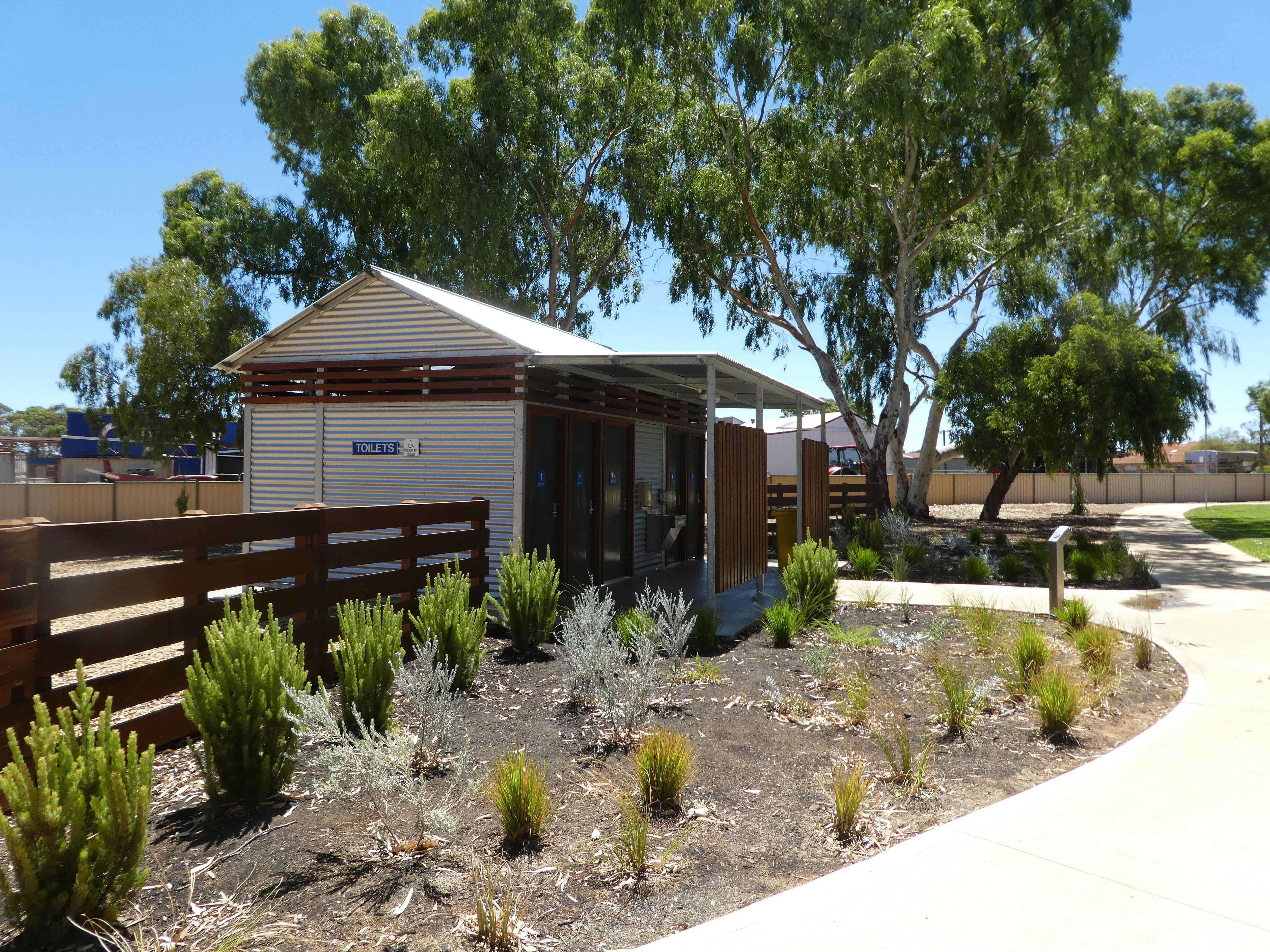 94Cbe17Bb0B8E21Cbfd9145C8Cc2Cb94