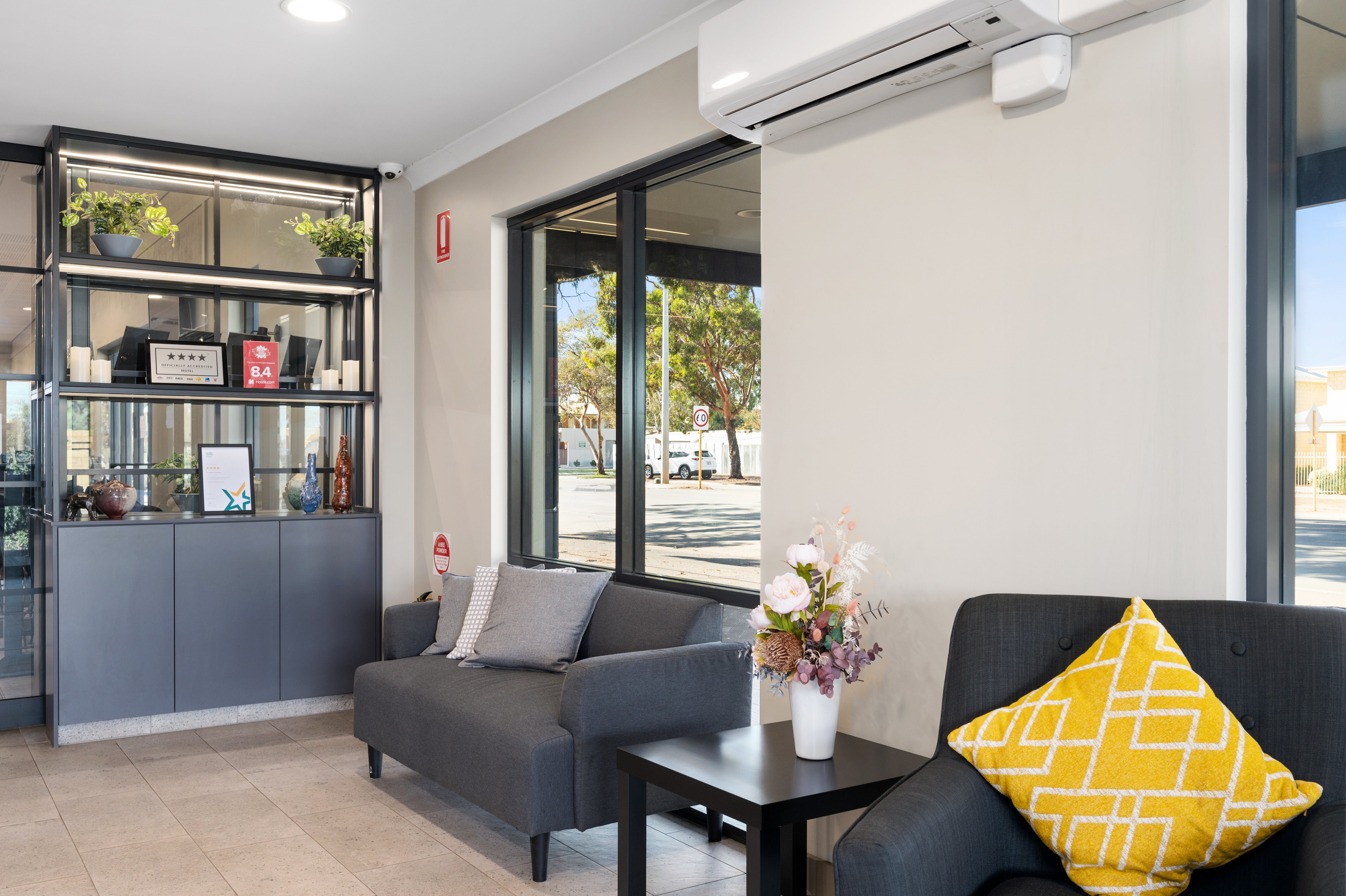 A2Ce888F978C990Be3B97F9D9682167B