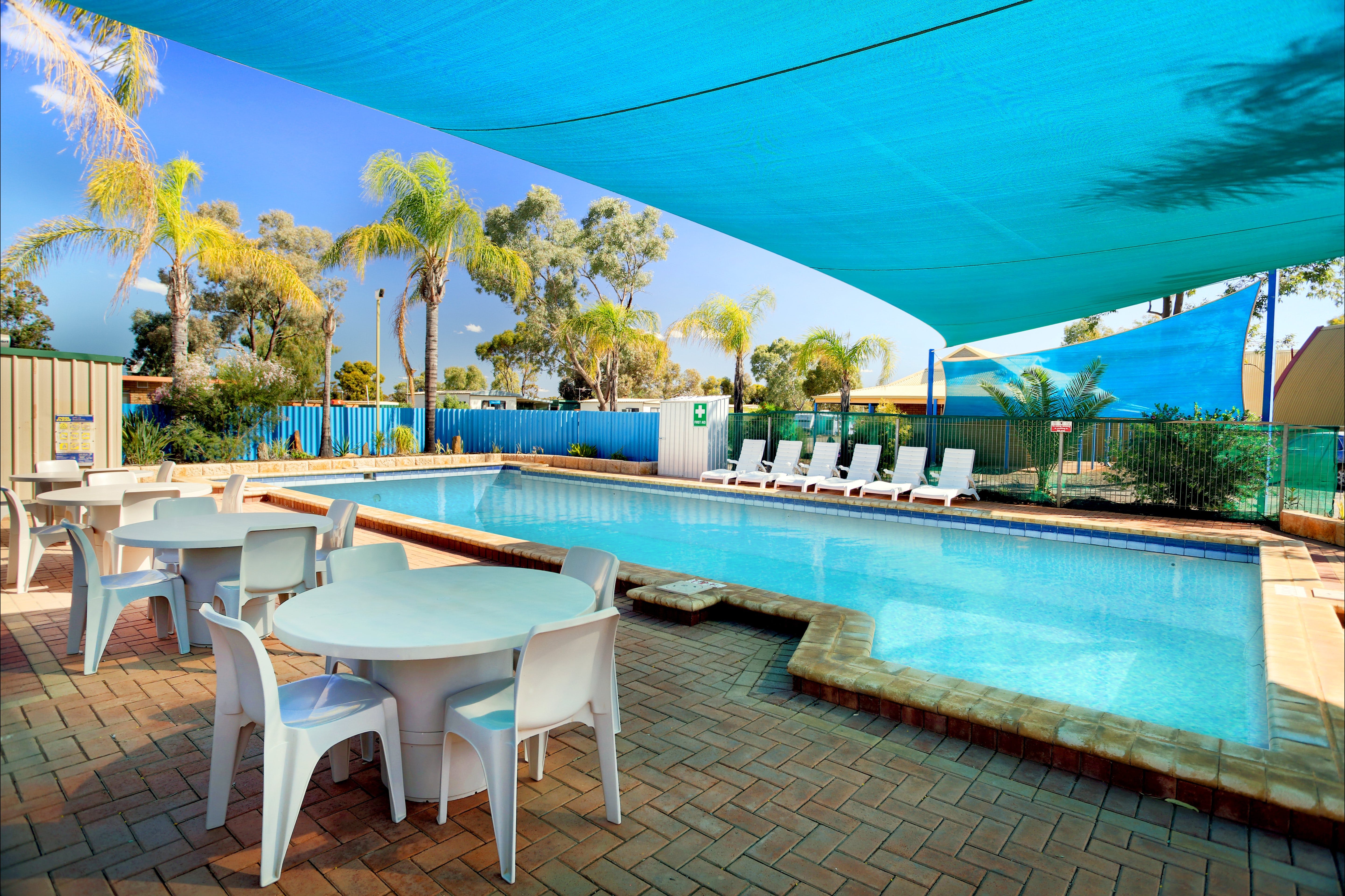 A828Ab60299C69A08Ce7180Eecd8Ff19