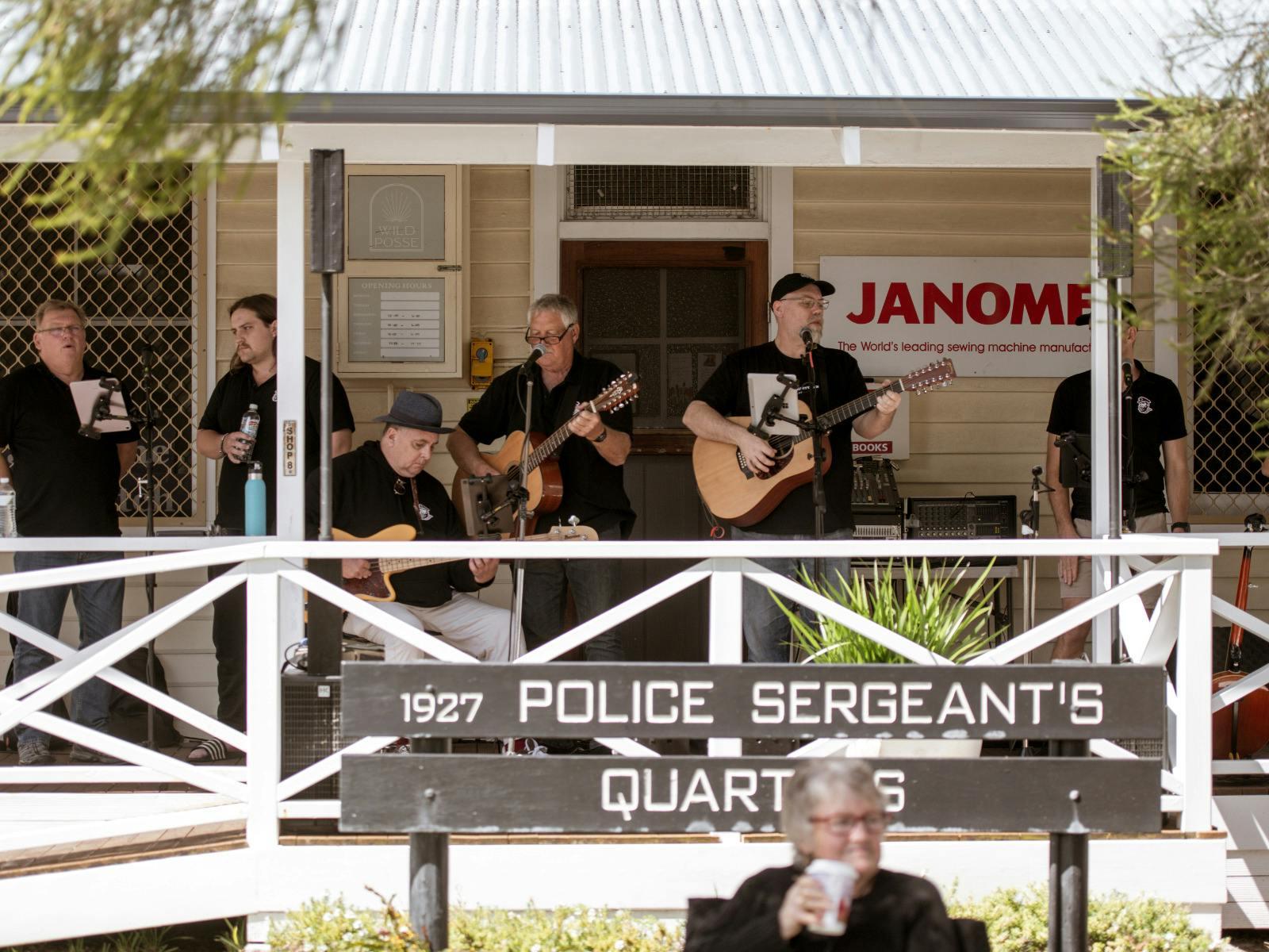 B008Cee058744D47F2E3A5D8Fd09D03B