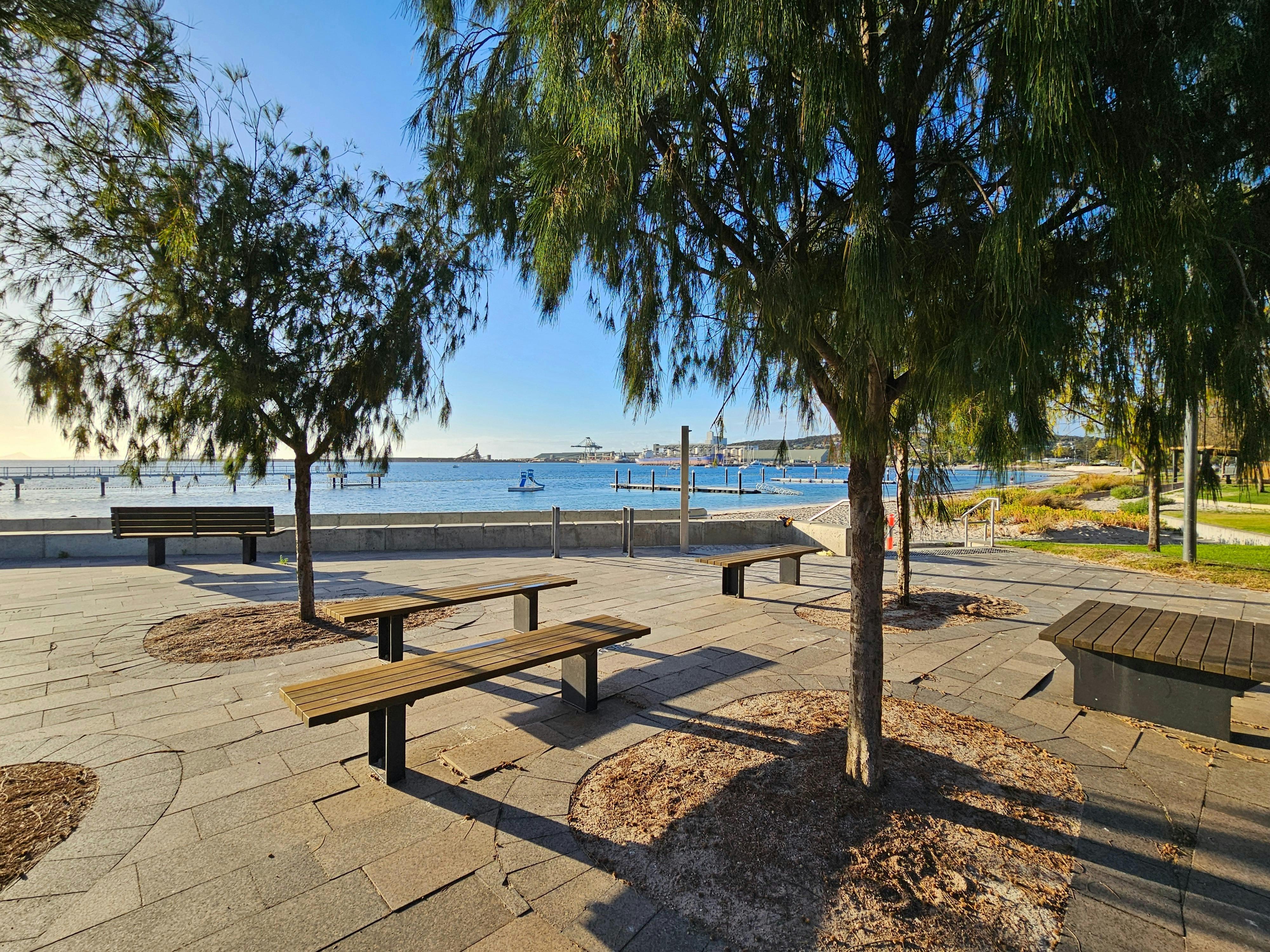 B0E358C915D7D2B938B623C61284278D