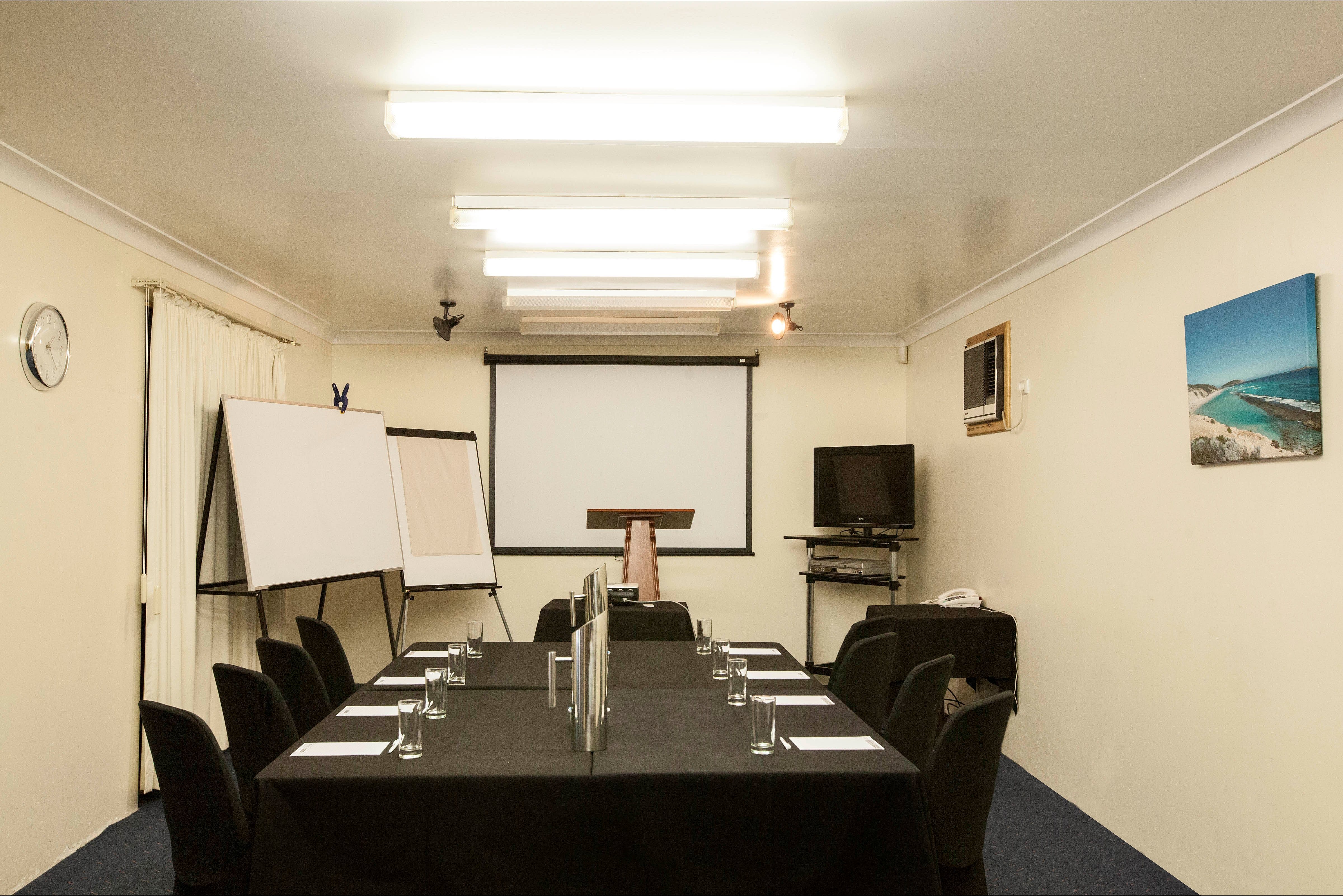 Bda564E03F6946117B95Dbc2982409A1