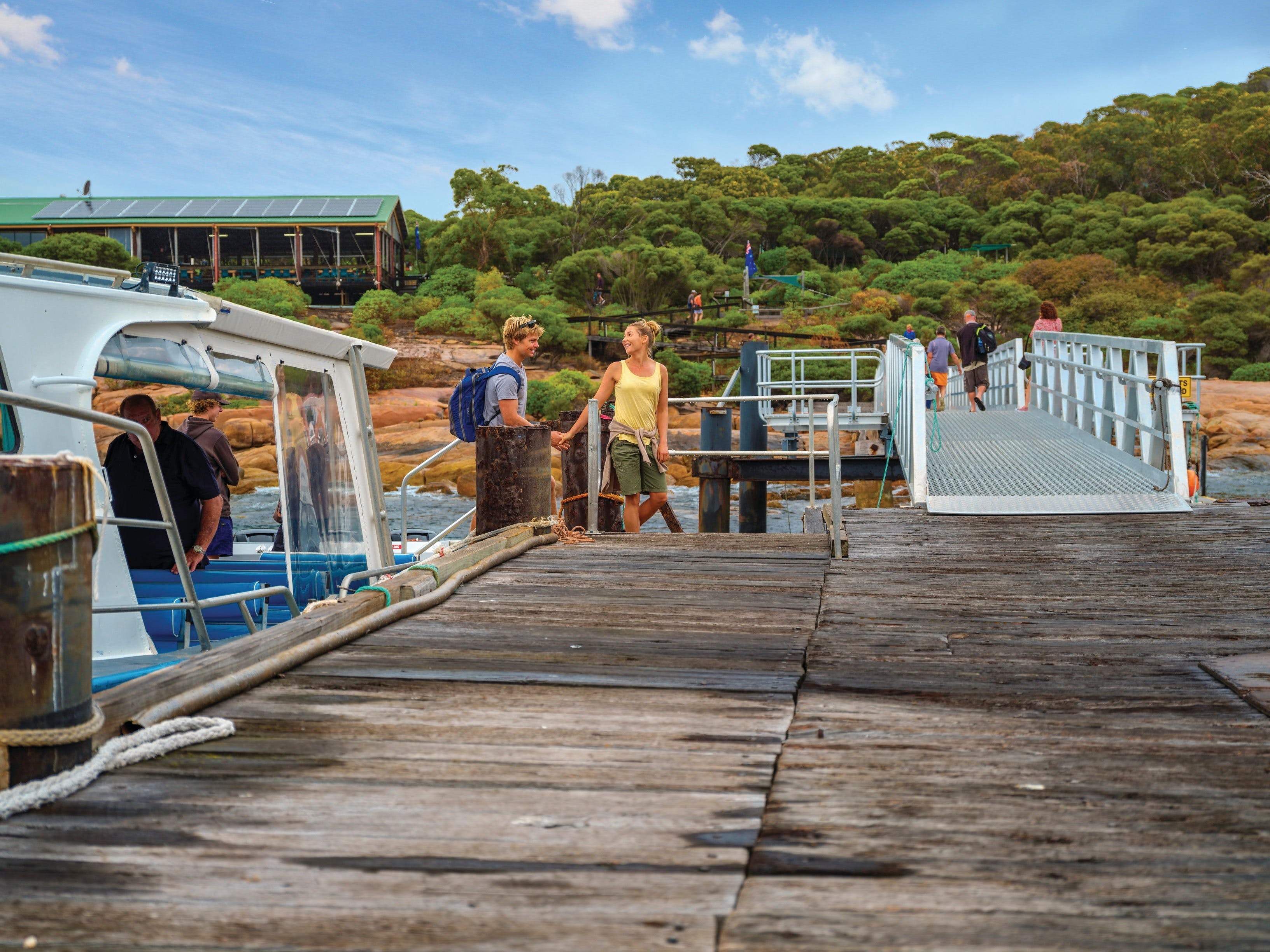 C99E5694B9A261F0Cb45108De8Fa95C5