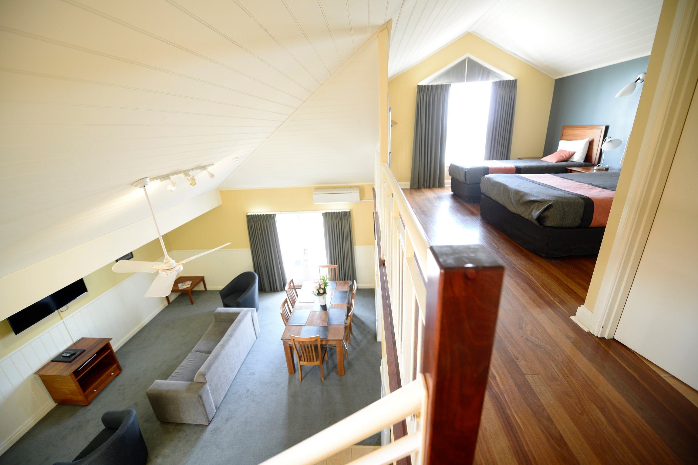 De5Ee5E37B75A6474429Aa76426Eb247